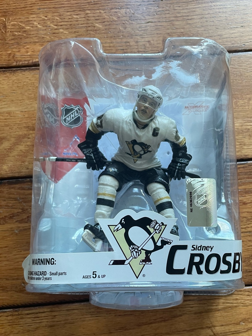 Sidney Crosby Pittsburgh Penguins White Jersey Action Figure